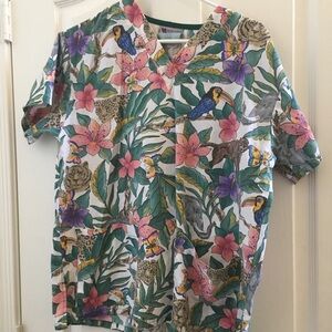 FINAL MARKDOWN Ladies’ White Swan Colorful Scrub Top (S)